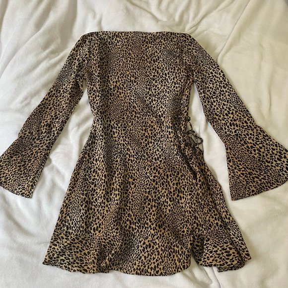 Leopard Print Wrap Dress - Picture 4 of 6